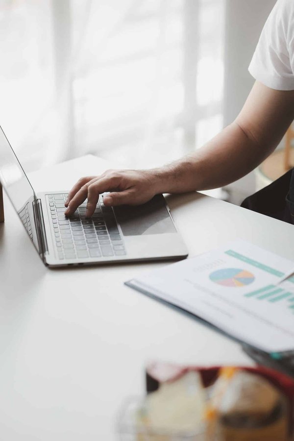 Les plateformes web : Une révolution sociale et technologique du 21e siècle